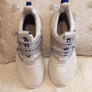 Weekend Sale 🤪Adidas Sneakers